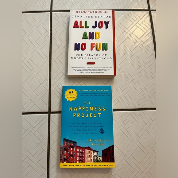 Book bundle - Picture 1 of 3